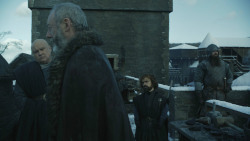 extant_GameOfThrones_8x01-Winterfell_2937