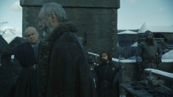 extant_GameOfThrones_8x01-Winterfell_2938