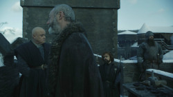 extant_GameOfThrones_8x01-Winterfell_2942