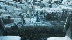 extant_GameOfThrones_8x01-Winterfell_2970