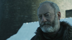 extant_GameOfThrones_8x01-Winterfell_2993