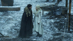 extant_GameOfThrones_8x01-Winterfell_3005