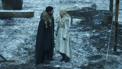 extant_GameOfThrones_8x01-Winterfell_3013