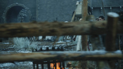 extant_GameOfThrones_8x01-Winterfell_3022