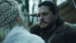 extant_GameOfThrones_8x01-Winterfell_3072