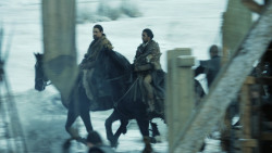 extant_GameOfThrones_8x01-Winterfell_3085