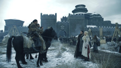 extant_GameOfThrones_8x01-Winterfell_3103