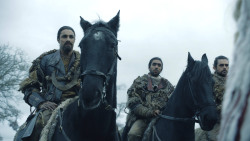 extant_GameOfThrones_8x01-Winterfell_3104