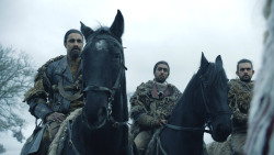 extant_GameOfThrones_8x01-Winterfell_3106
