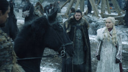 extant_GameOfThrones_8x01-Winterfell_3107