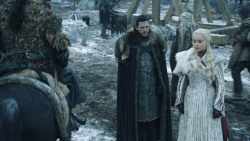 extant_GameOfThrones_8x01-Winterfell_3114
