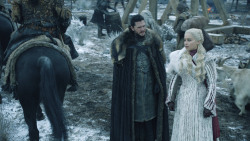 extant_GameOfThrones_8x01-Winterfell_3116