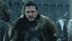 extant_GameOfThrones_8x01-Winterfell_3122