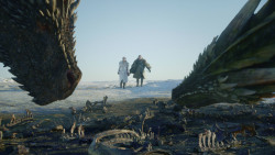 extant_GameOfThrones_8x01-Winterfell_3138