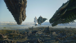 extant_GameOfThrones_8x01-Winterfell_3144