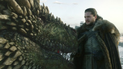 extant_GameOfThrones_8x01-Winterfell_3174