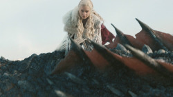 extant_GameOfThrones_8x01-Winterfell_3179