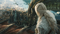 extant_GameOfThrones_8x01-Winterfell_3197