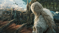 extant_GameOfThrones_8x01-Winterfell_3199