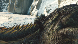 extant_GameOfThrones_8x01-Winterfell_3246