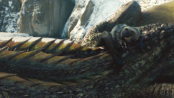 extant_GameOfThrones_8x01-Winterfell_3249