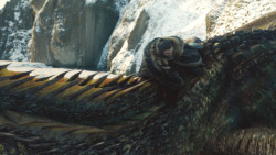 extant_GameOfThrones_8x01-Winterfell_3252