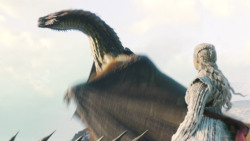 extant_GameOfThrones_8x01-Winterfell_3274