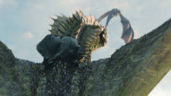 extant_GameOfThrones_8x01-Winterfell_3348