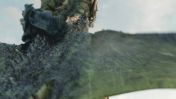 extant_GameOfThrones_8x01-Winterfell_3350