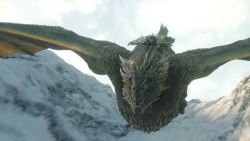extant_GameOfThrones_8x01-Winterfell_3402