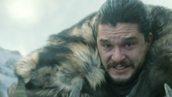 extant_GameOfThrones_8x01-Winterfell_3405