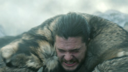 extant_GameOfThrones_8x01-Winterfell_3407
