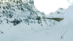 extant_GameOfThrones_8x01-Winterfell_3417