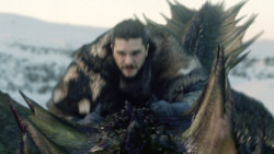 extant_GameOfThrones_8x01-Winterfell_3443