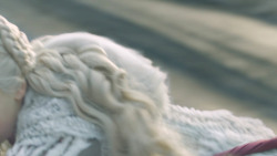 extant_GameOfThrones_8x01-Winterfell_3460