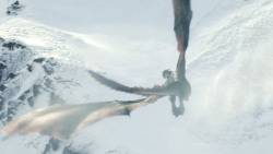 extant_GameOfThrones_8x01-Winterfell_3464