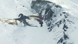 extant_GameOfThrones_8x01-Winterfell_3471
