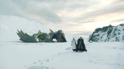 extant_GameOfThrones_8x01-Winterfell_3483