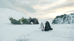extant_GameOfThrones_8x01-Winterfell_3486