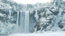extant_GameOfThrones_8x01-Winterfell_3501