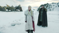 extant_GameOfThrones_8x01-Winterfell_3503