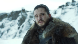 extant_GameOfThrones_8x01-Winterfell_3516
