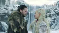 extant_GameOfThrones_8x01-Winterfell_3535