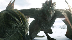 extant_GameOfThrones_8x01-Winterfell_3565