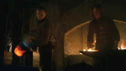 extant_GameOfThrones_8x01-Winterfell_3603