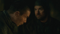 extant_GameOfThrones_8x01-Winterfell_3618