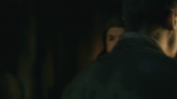extant_GameOfThrones_8x01-Winterfell_3626