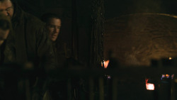extant_GameOfThrones_8x01-Winterfell_3630