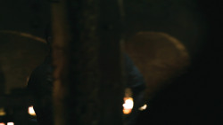 extant_GameOfThrones_8x01-Winterfell_3633