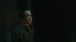 extant_GameOfThrones_8x01-Winterfell_3635